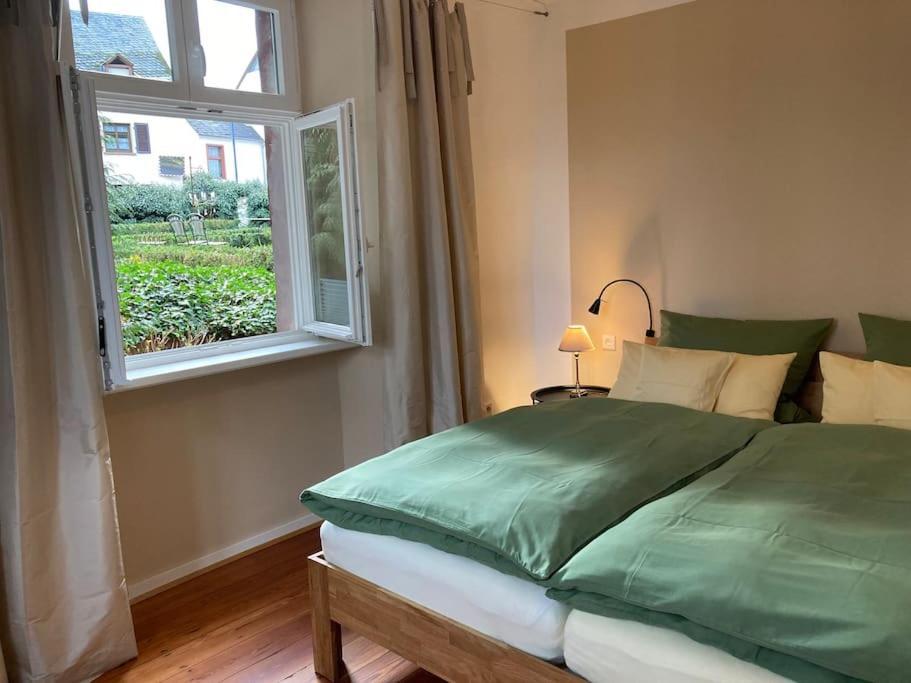 Altes Winzerhaus Lenz Apartamento Pünderich Exterior foto